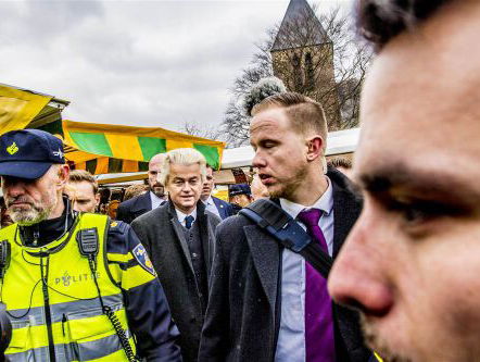 Mick van Wely legt uit hoe de screening van persoonsbeveiligers werkt