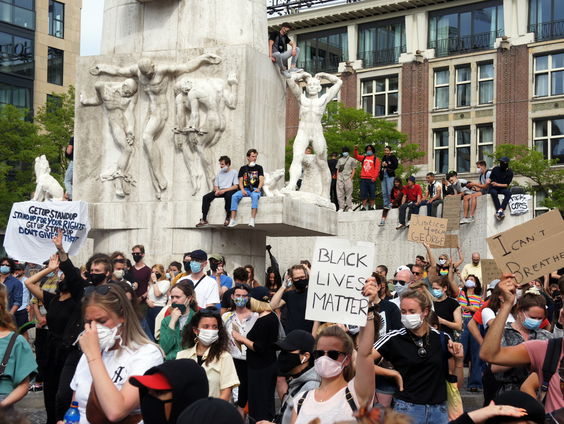 Charnel zat met Rutte aan tafel in het Catshuis