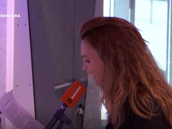 De column van Vera van Zelm