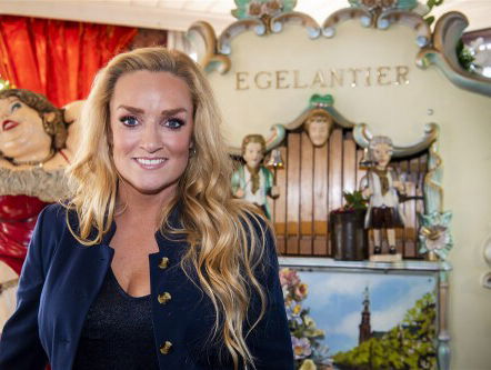 Heel Holland Zingt Hazes in de grootste kerk van Nederland