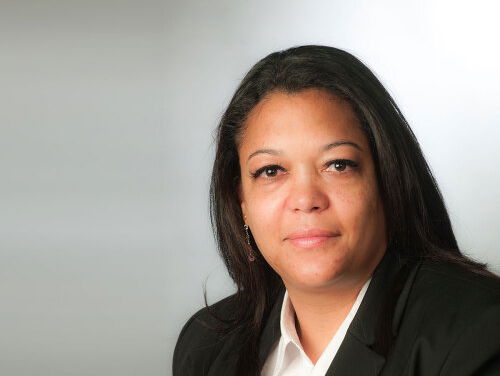 Mary-Jo de Leeuw zit achter persoonsgegevens van BN'ers aan!