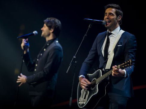 "Als je het niet zeggen kan, zing het dan" - Nick Schilder