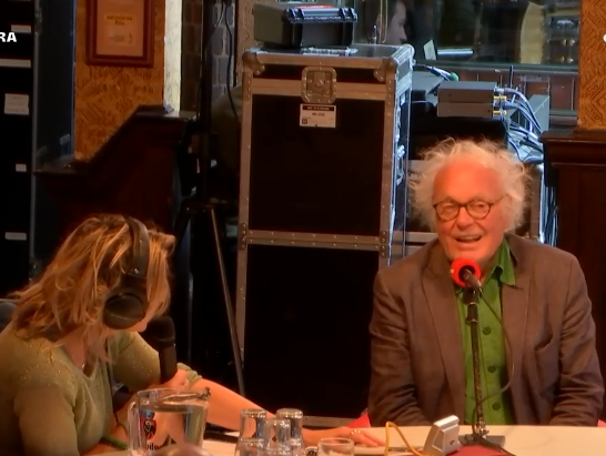 Voetbaljournalist Henk Spaan schreef het boek Stappen Tellen