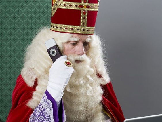 Stefan Stasse belt met Sinterklaas