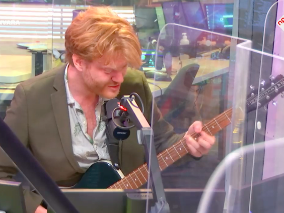 Baer Traa- It's in the water (Live @ Giel)