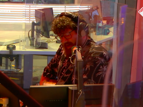 Daniel Cane- Incomplete (Live @ Giel)