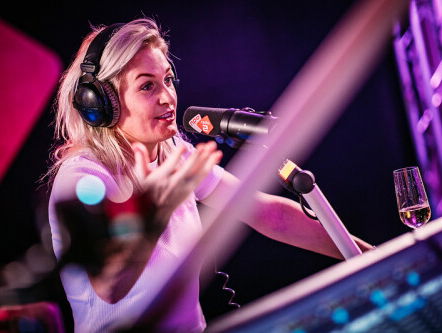 Waarom Miss Montreal weer in het Nederlands is gaan zingen