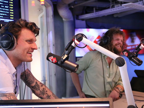 DI-RECT primeurt nieuwe single op toepasselijke manier