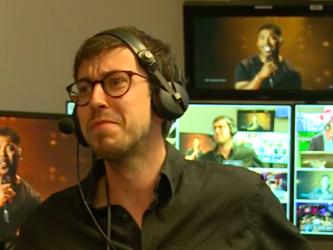 Songfestival commentator Tim Daemen vindt collega Jan Smit te negatief