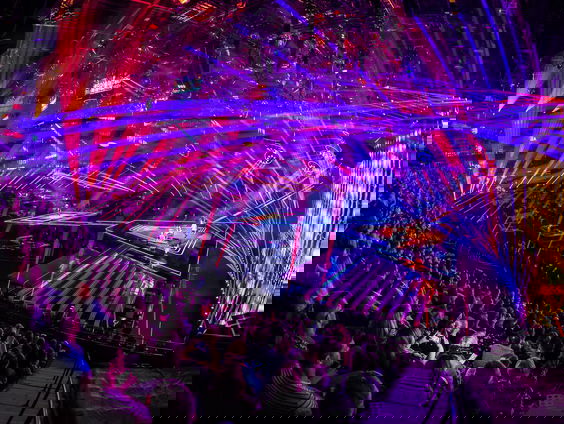 Luisteraar Bart staat in teststraat voor juryfinale van het Songfestival