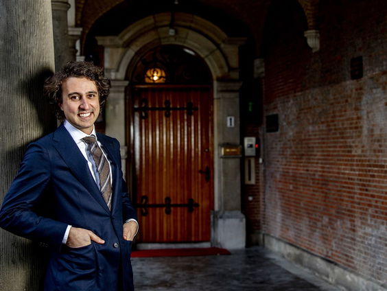 Houdt Jesse Klaver meer van de McDonald's of Indisch?