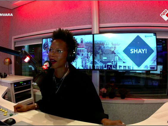 Kan de glazenwasser die foto's van Akwasi op Facebook zette strafrechtelijk vervolgd worden?