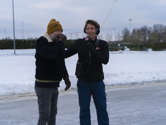 Jan-Willem en Jeroen gaan de strijd aan op het ijs