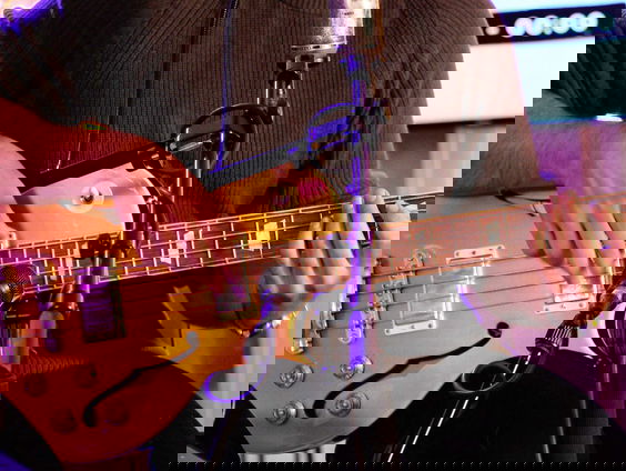 Herken jij nummers aan de hand van hun baslijn?