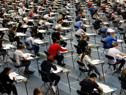 Stamgast en puberdeskundige Saskia Smith over de eindexamens