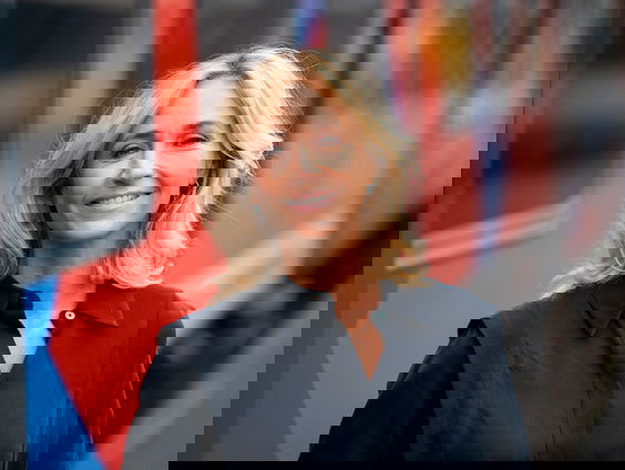 Wendy van Dijk vindt dat het tijd wordt voor een nieuwe generatie vrouwen bij de Televizierster