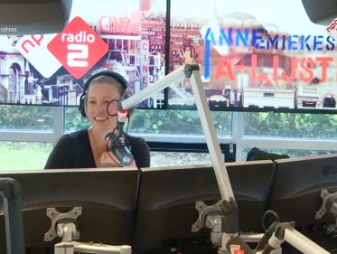 Mariëtte geeft het startschot voor Alle 13: OEH AAH