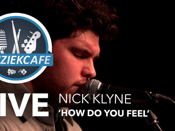 Nick Klyne - 'How Do You Feel' live bij Muziekcafé