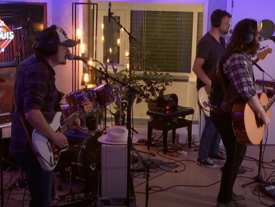 Voltage - I'm Still Waving Goodbye (live @ Blokhuis)