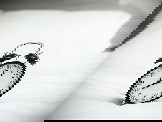 Waarom slaapgadgets onzinnig zijn, volgens wetenschapper Merijn van de Laar