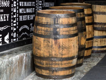 Tekort aan whiskeyvaten, want bierbrouwers zijn gek om hier om hun bier in te laten rijpen