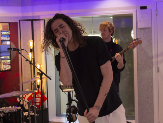 Lucas Hamming live met 'Move Like This'