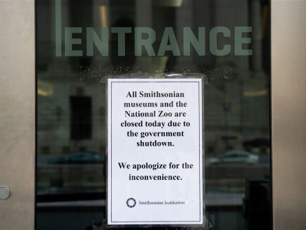 De Amerikaanse overheid is al dagen in 'Shutdown'. Michiel Vos legt uit