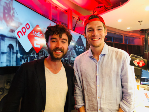 Waarom liggen er bijbels in hotels?