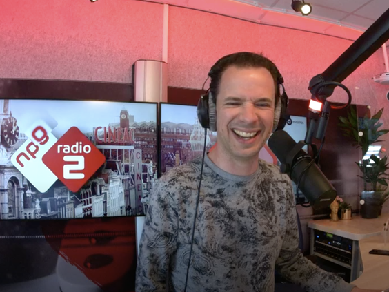Bart verrast Typhoon met zijn allereerste NPO Radio 2 TopSong