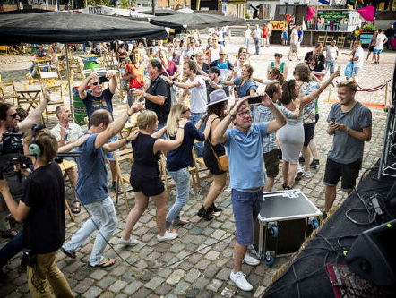 Polonaise dreigt uit te sterven....dus red hem NU en doe mee!