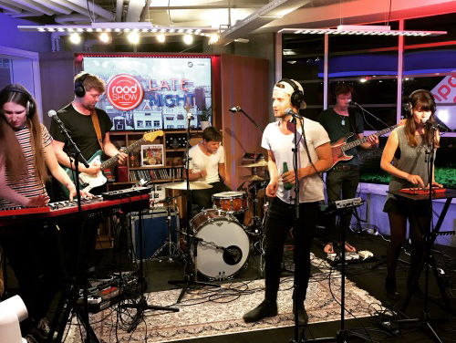 Avi On Fire - 'Win' Live @ Roodshow