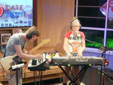 Aafke Romeijn - Licht Aan live @ Roodshow Late Night