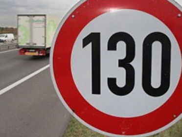 Hoe kan de verlaging van de maximumsnelheid ineens dubbel zo duur zijn?