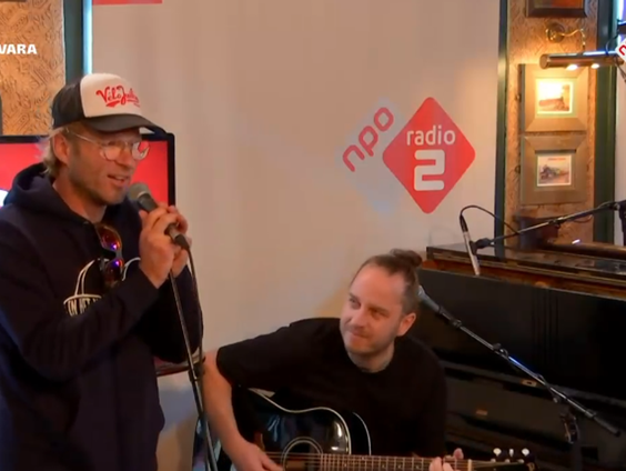 Leo Alkemade bestormt de hitlijsten