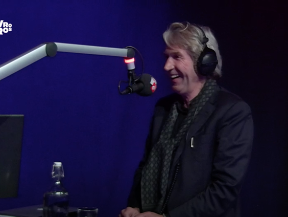 De Borrelplank met Frank Boeijen live bij Muziekcafé