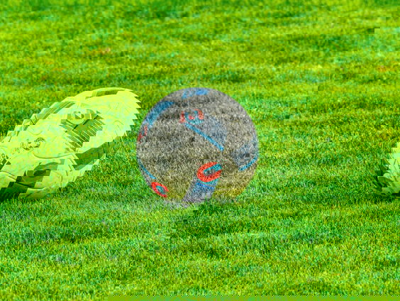 Erik Dijkstra vindt doorvoetballen na reanimatie bij EK-duel heel ongepast