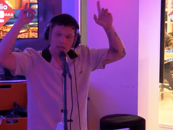 Ruben Annink- Sterrenstof cover Jeugd van Tegenwoordig (Live @ Fragiel)