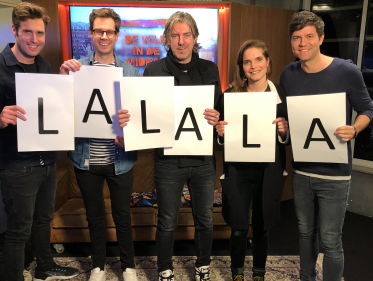 Wie gaan in de studio meezingen met Nick en Simon? We doen de LaLaLa-Battle!