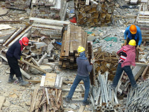 Wat een chaos op de bouwplaats! Is er eigenlijk iemand die dat coördineert?