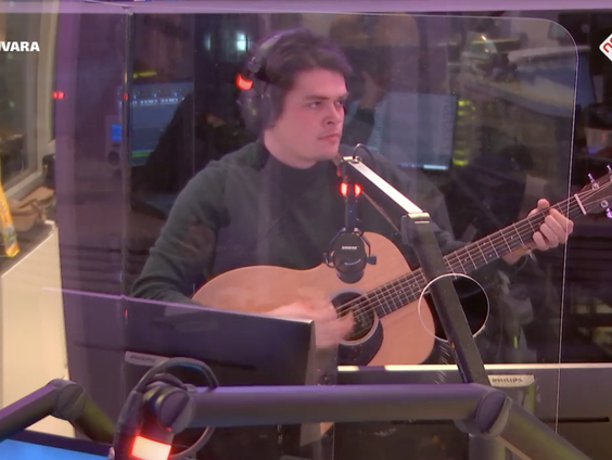 The Awkward - Would you? (Live @ Giel)