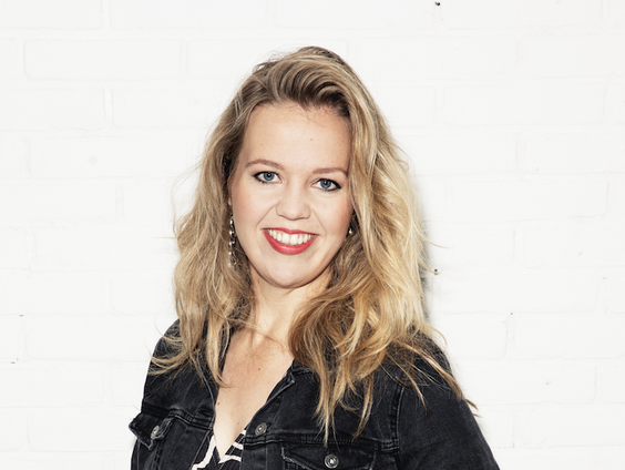 Typhoon over 'Alles is gezegend'