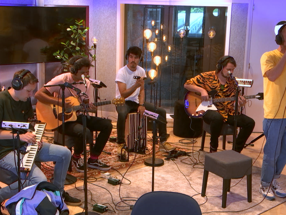 Chef'Special - 'Kaleidoscope' live bij Muziekcafé in de studio
