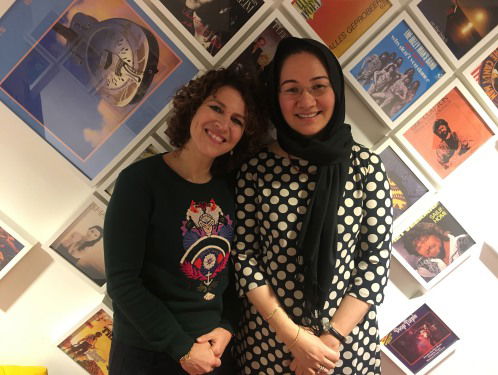 Sylvana's partijgenoten bellen onze fondsen en vragen hen om hum steun op te zeggen