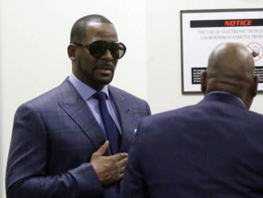 USA Today: Michiel Vos over R. Kelly en Michael Jackson