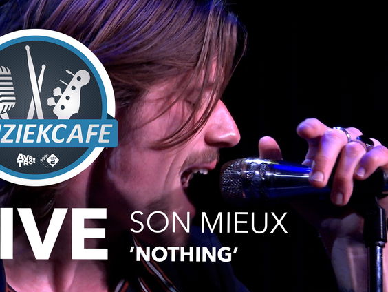 Son Mieux - 'Nothing' live bij Muziekcafé