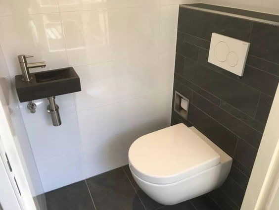 'Emiel' poept altijd zonder shirt