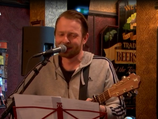 Cabaret: Avocado-letsel loopt uit de klauwen