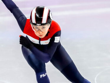 Shorttrackster Lara van Ruijven vraagt 'When The Lady Smiles' aan voor haar vader en broer