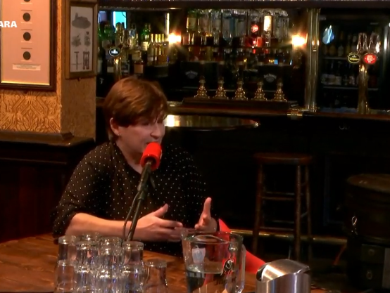 Lilianne Ploumen vertelt in haar boek De Deur naar de Macht, hoe de dochter van de melkboer minister van ...