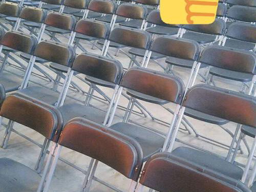 Beroepsdemonstrant boos om broodroof